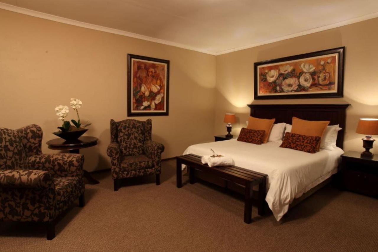 Celtis Country Lodge & Restaurant Middelburg  Bagian luar foto