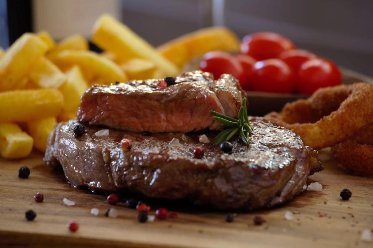 Celtis Country Lodge & Restaurant Middelburg  Bagian luar foto
