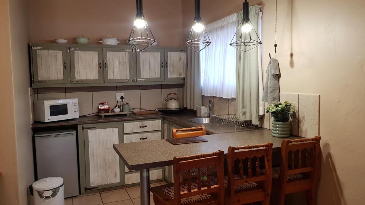 Celtis Country Lodge & Restaurant Middelburg  Bagian luar foto